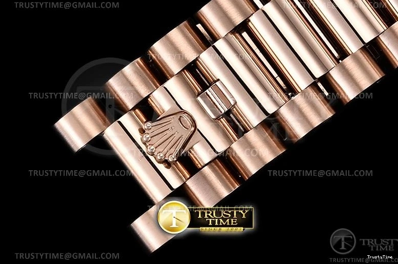 0123 RDD0219E – DayDate 36mm RelaxedFit 695